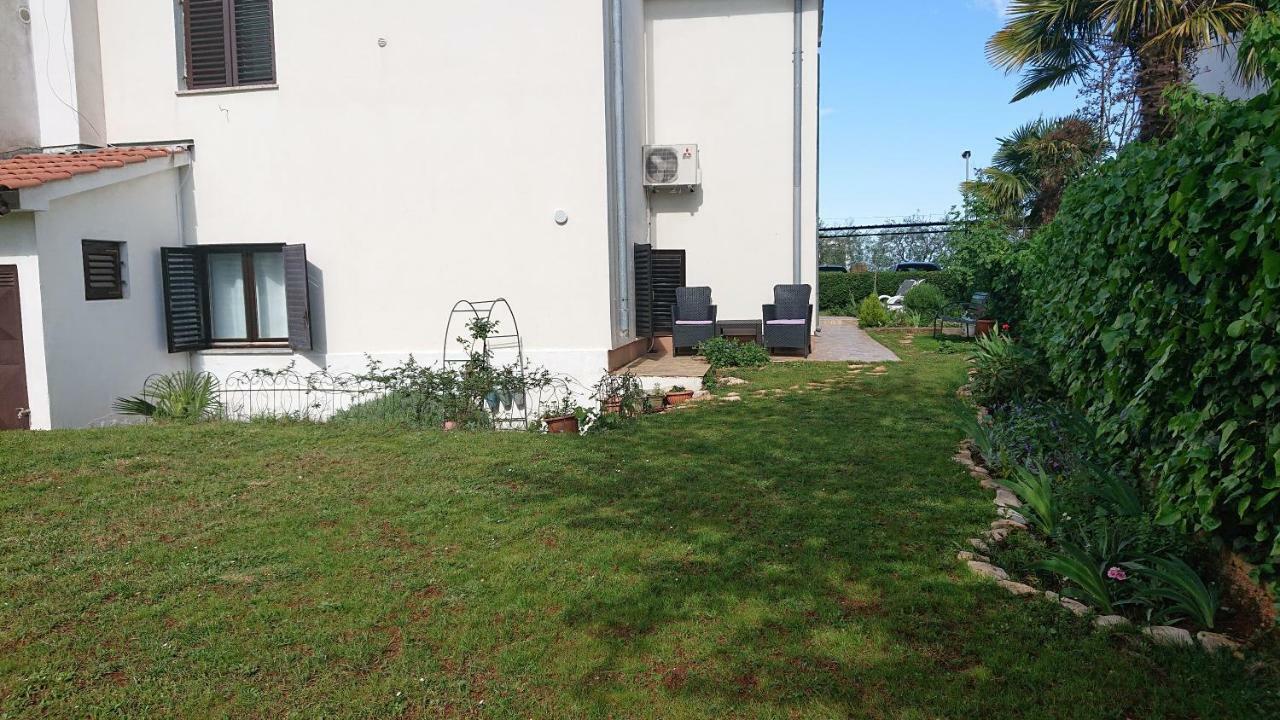 Apartment Devcic Пореч Экстерьер фото